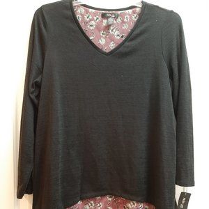 1X Black & mauve layered sharktail top NWT